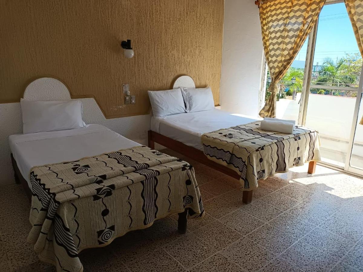 Hotel Casa Juanita Пуэрто-Эскондидо Экстерьер фото