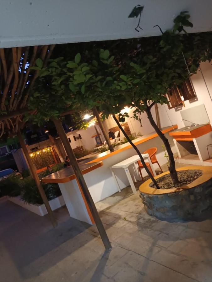Hotel Casa Juanita Пуэрто-Эскондидо Экстерьер фото