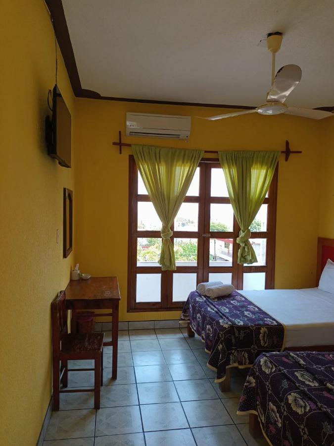 Hotel Casa Juanita Пуэрто-Эскондидо Экстерьер фото