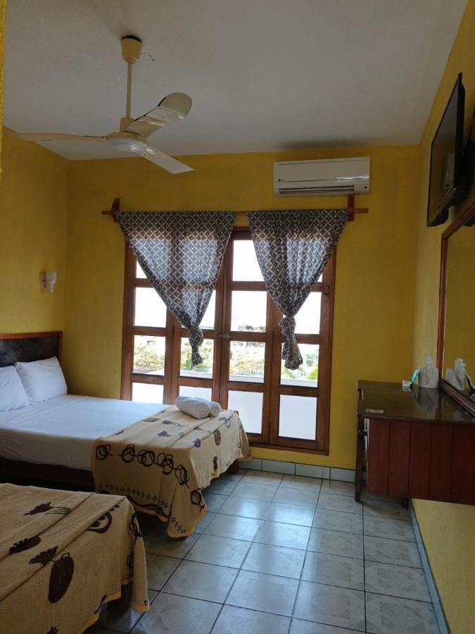 Hotel Casa Juanita Пуэрто-Эскондидо Экстерьер фото