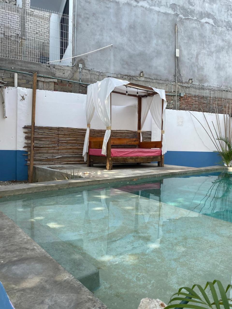 Hotel Casa Juanita Пуэрто-Эскондидо Экстерьер фото